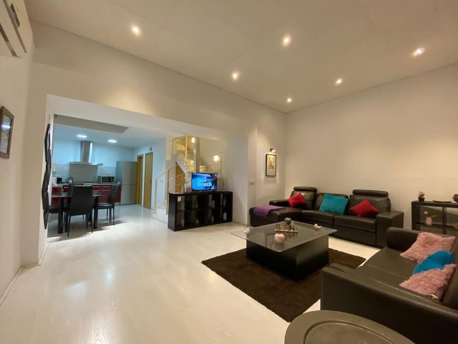 Luxury Complete Building In The Heart Of Sevilla Kültér fotó